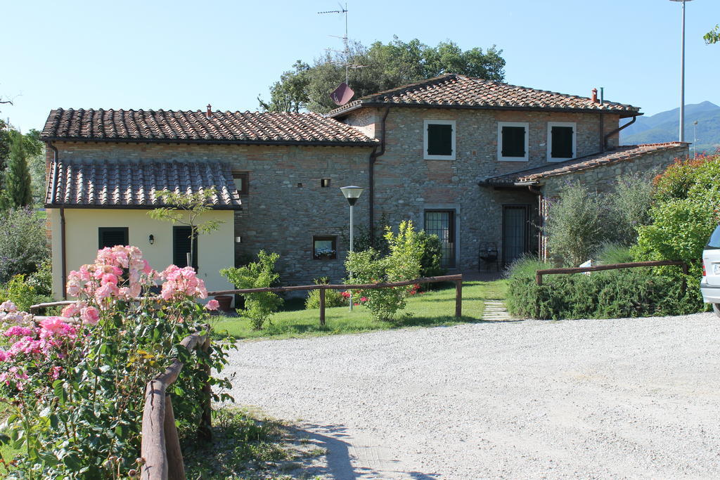 Poggio Savelli Guest House สการ์เปริอา ภายนอก รูปภาพ